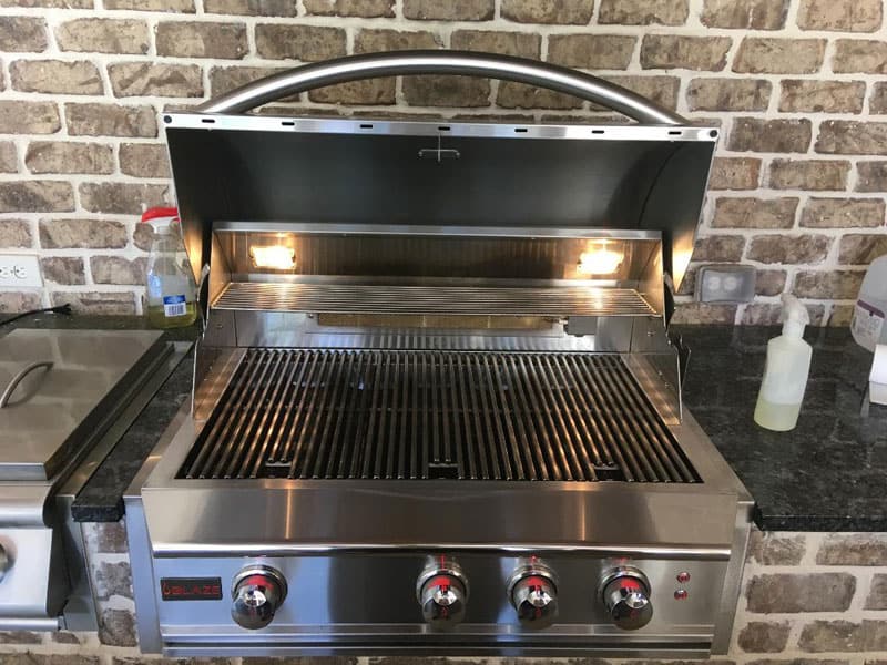 Built-in grill after deep cleaning
