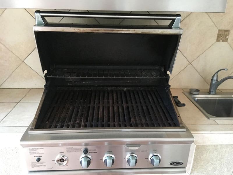 Stainless grill before cleaning